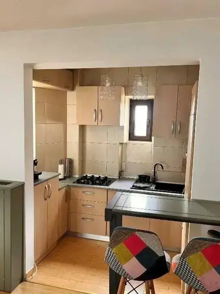 Universitate, Centrul Vechi, apartament cu 2 camere.